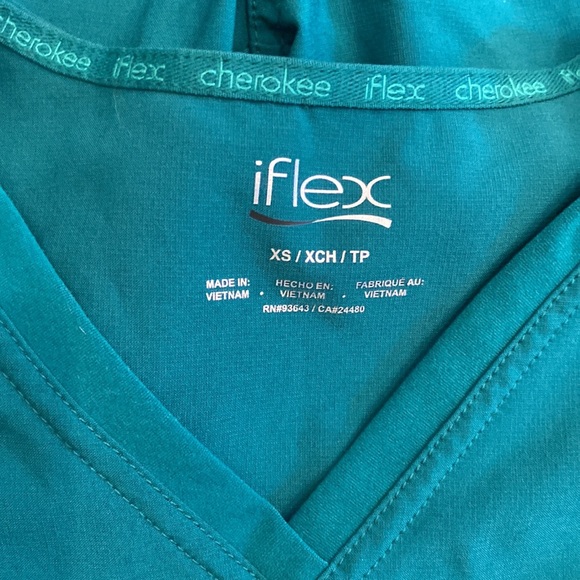 Cherokee IFLEX Flawless ScrubSet - Picture 2 of 4